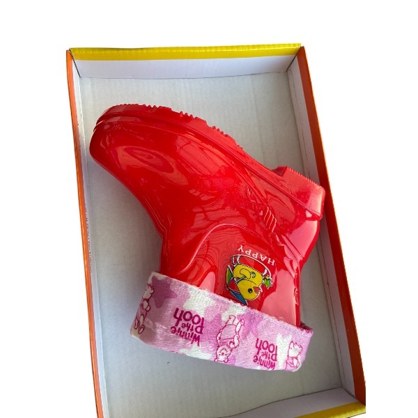 RED BOOTS LINING